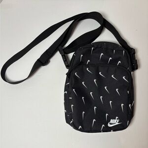 Nike Unisex Crossbody Bag Mens Womens Purse